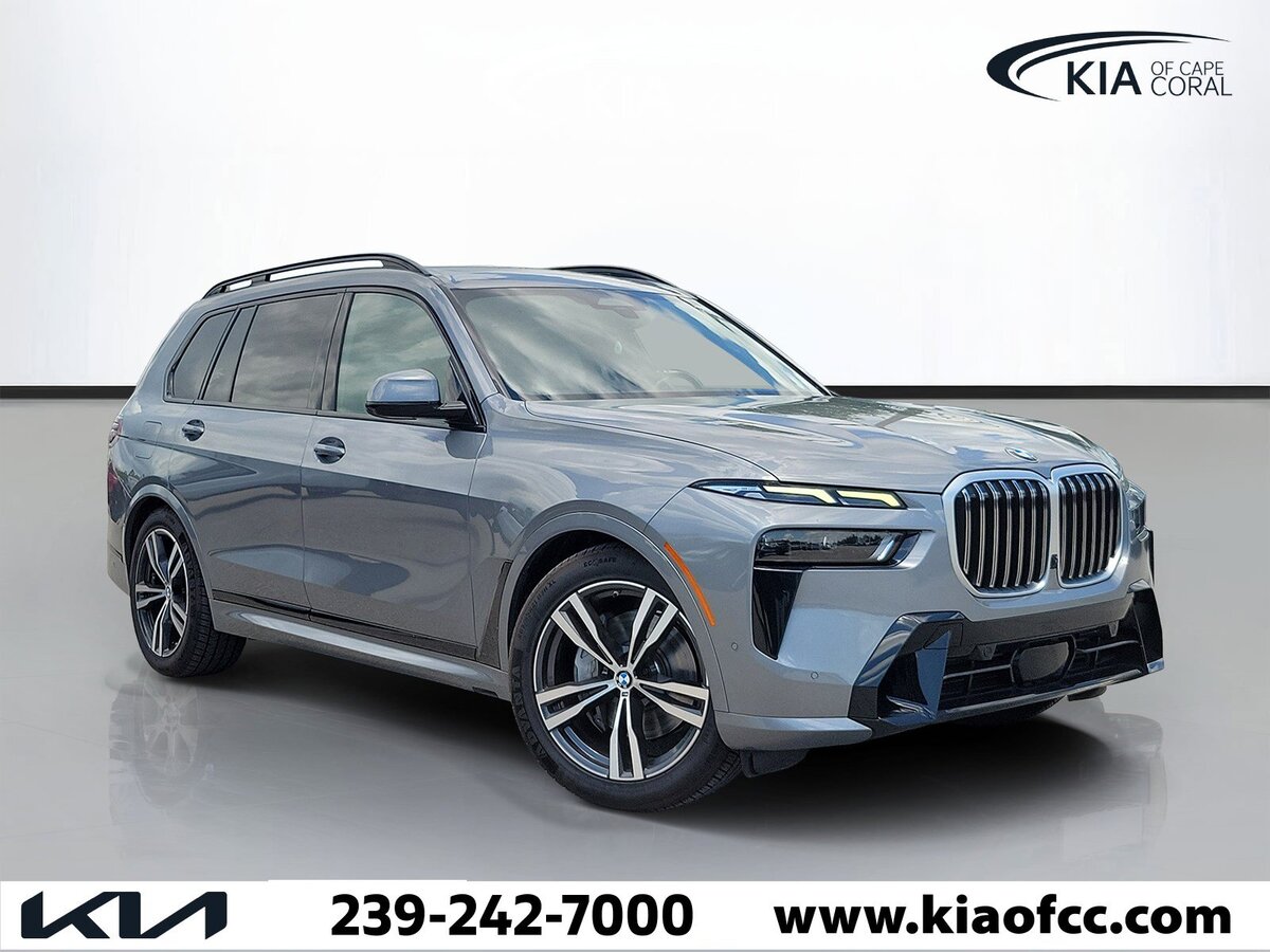 2023 BMW X7